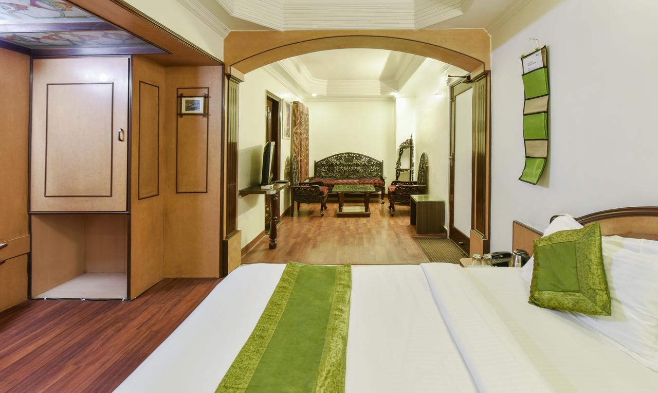 Hotel Kanishka Raipur  Bagian luar foto