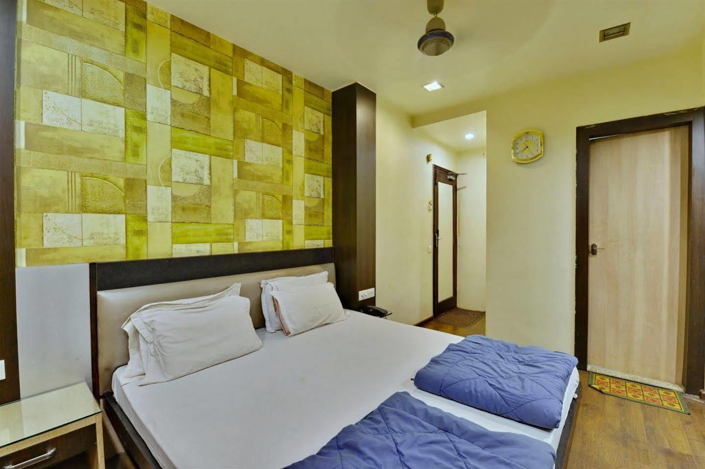 Hotel Kanishka Raipur  Bagian luar foto